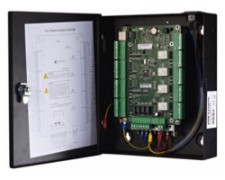 Control de acceso de cuatro puertas. Almacenamiento hasta 10.000 tarjetas y 50.000 eventos.